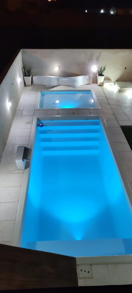 Piscina de Fibra de Vidrio Modelo 6300 (8)
