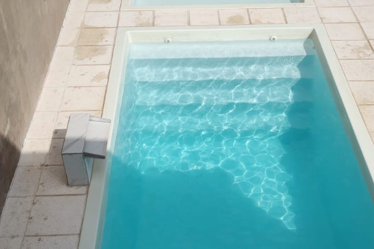 Piscina de Fibra de Vidrio Modelo 6300 (9)